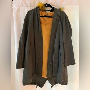 Zara anorak size M